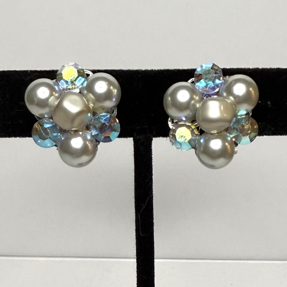 Vintage Faux Pearl Clip On Earrings